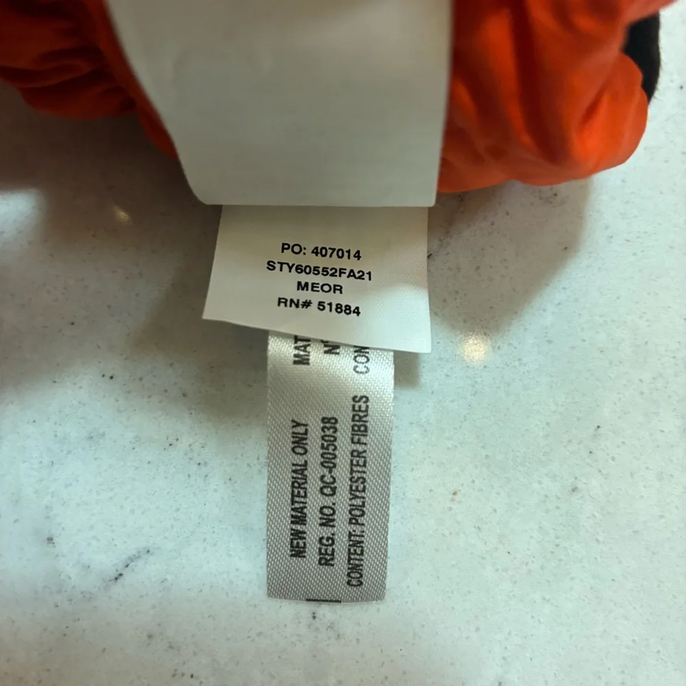 Patagonia Baby Puff Mittens in Metric Orange